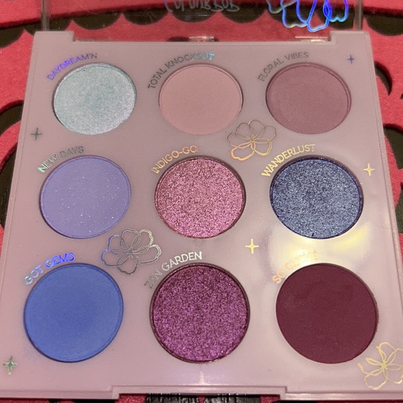 Colourpop In A Daze eyeshadow palette - Picture 3 of 5